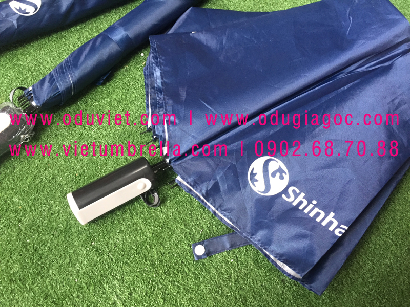 xưởng sản xuất ô dù cầm tay in logo quảng cáo